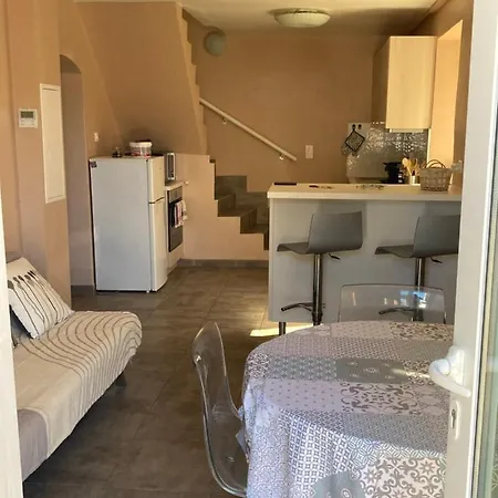 Duplex 4 Personnes Clim Wifi Parking Partinello