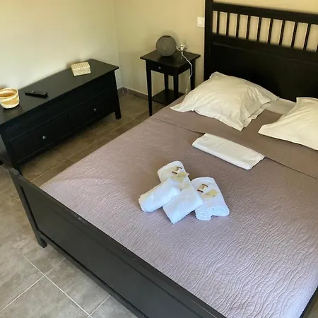 Duplex 4 Personnes Clim Wifi Parking Appartement