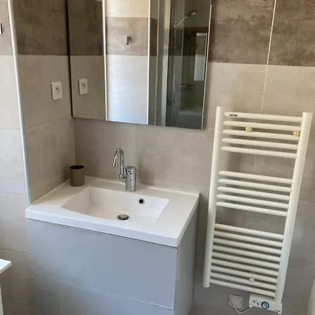 Duplex 4 Personnes Clim Wifi Parking Апартаменты